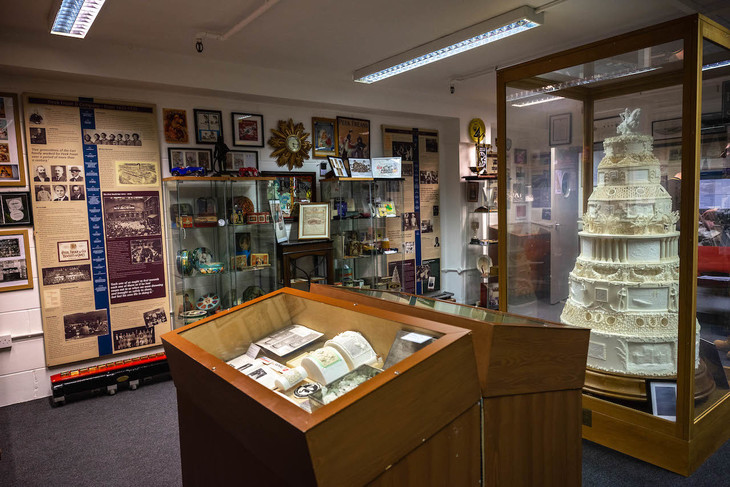 the museum, with the wedding cake in a glass case in the centre